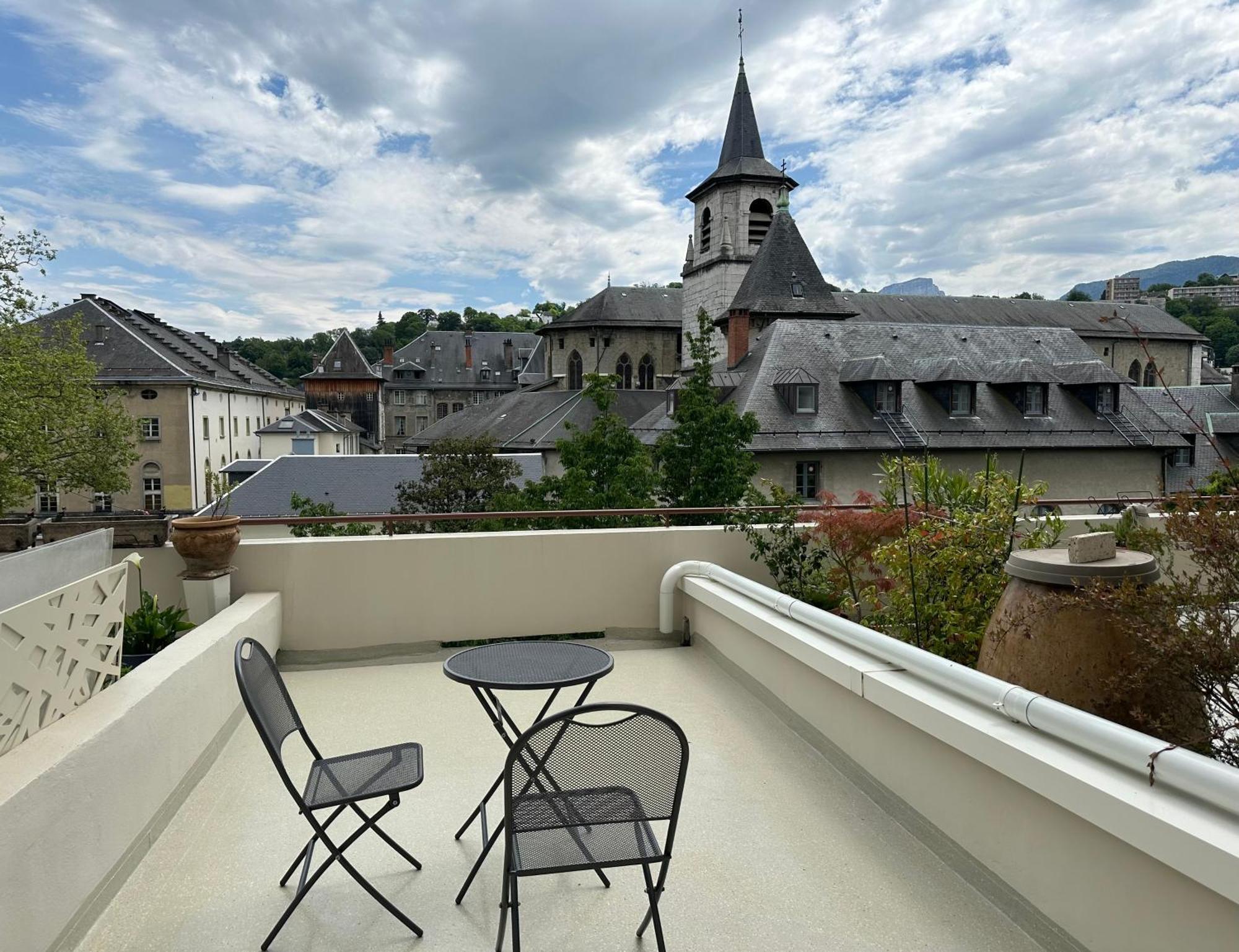 Ma Terrasse Sur Le Musee Lejlighed Chambéry Eksteriør billede